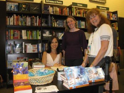 Barnes and Noble store managers and I get ready for the signing...